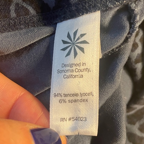 Athleta Seaside Foldover Faux Wrap Skirt Navy GeoPrint size M - Picture 6 of 7